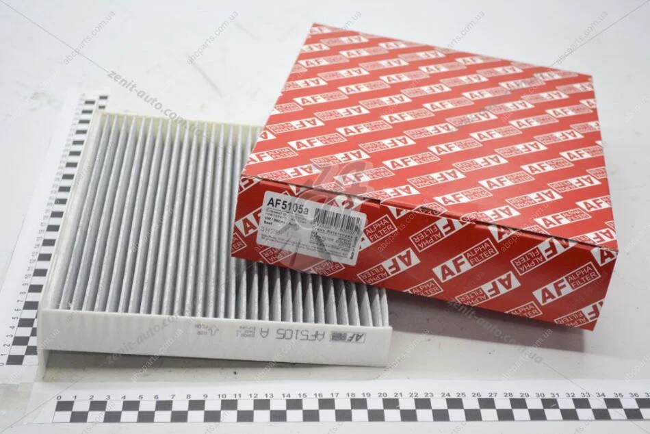 Фільтр салону (з акт вугіллям)VW Caddy 04-, Golf 03-09, Jette 05-, Passat10- / Skoda Octavia 04-13, Superb 08-, Yeti 08- / Seat Leon 04-, Toledo 04-09 Альфа ALPHA FILTER AF5105a (фото 1)