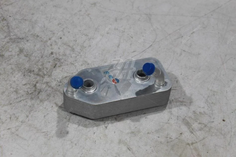 Радіатор масляний КПП Audi A3 (97-)/Seat Ibiza (99-)/Skoda Octavia (97-)/WV Golf (98-) (AI3356) AVA AVA COOLING 'AI3356 (фото 1)