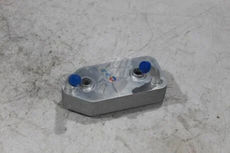 Радиатор масляный КПП Audi A3 (97-)/Seat Ibiza (99-)/Skoda Octavia (97-)/WV Golf (98-) (AI3356) AVA AVA COOLING 'AI3356