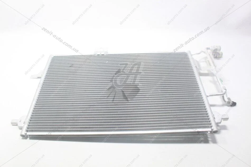 Радіатор кондиціонера Audi A6 C5 (97-) 2.5TDi/VW Golf IV (97-) 1.6 16V (AI5137) AVA AVA COOLING 'AI5137 (фото 1)