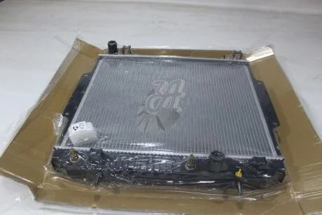 Радіатор охолодження двигуна Jeep Grand Cherokee II (98-) 2.7 CRD (JE2071) AVA AVA COOLING 'JE2071