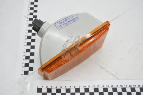 Вказівник поворотів 2108 лев оранж АвтоВАЗ (ОАТ, ОСВАР) АВТОВАЗ 21080371117103