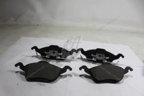 Колодки гальмівні передн FORD FOCUS I (-09) AYD 11-60024A