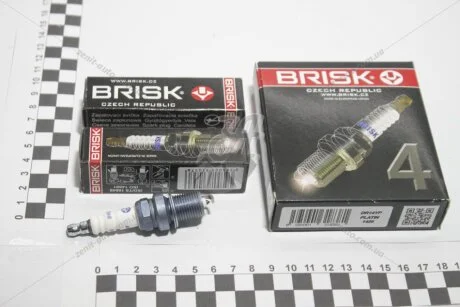Свічка запалювання PLATIN BRISK DR14YP