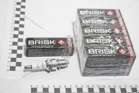 Свічка запалювання EXTRA BRISK LR15TC