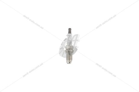Свічка запалювання MB Sprinter (95-06) 2.3d/ Skoda Octavia I 1.4, 1.6, 1.8, 2.0i/ VW Golf (IV,V,VI) 1.4, 1.6, 1.8, 2.0i CHAMPION OE032/T10