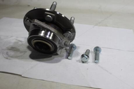 Підшипник маточини колеса (комплект) Opel Insignia A (08-17)/Chevrolet Malibu (12-) CORAM 'KMR20008