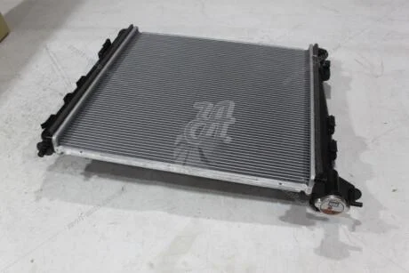 Радіатор охолодження HYUNDAI TUCSON IX / IX-35 / SPORTAGE R 2013-2009 SL A/T (25310-2S010) Doowon '253102S010