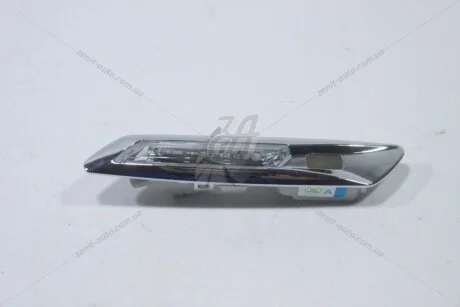 Покажчик повороту крила правий BMW 5 F10, F11, F18 (10-13) DPA '81283802