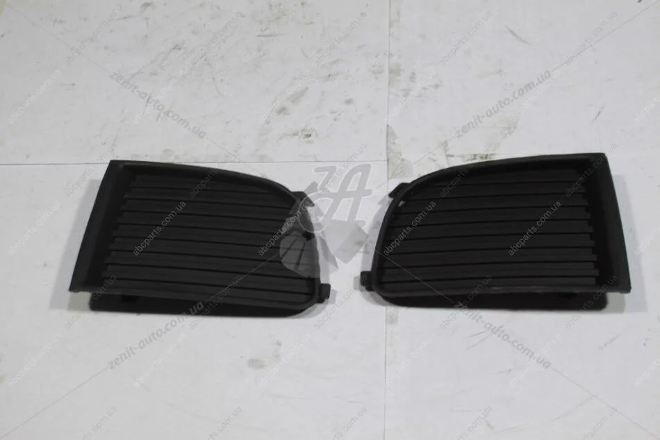 Заглушка протитуманної фари ліва+права Skoda Fabia (00-08) DPA '88070638802 (фото 1)