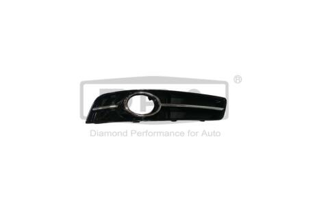 Решетка противотуманной фары левая Audi A3 (08-13) DPA '88071884302