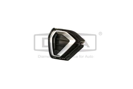 Рамка противотуманной фары передняя левая серебристая Audi Q3 (19-23) DPA '88071891002