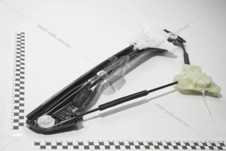 Стеклоподъемник задний правый без моторчика VW Amarok (10-16) DPA 88391792602