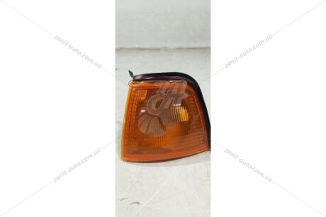 _уценка_следы клея_Указатель поворота правый желтый Audi 80 (86-91) (89530180102) DPA '89530180102UCENKA