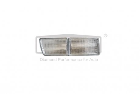 Светоотражатель переднего бампера левый VW Golf (91-97),Vento (91-98) DPA 99411813302