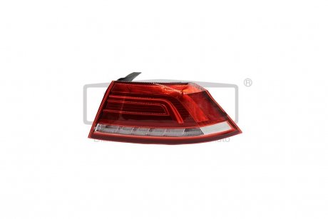 Фонарь правый VW Passat (14-) DPA 99451789902