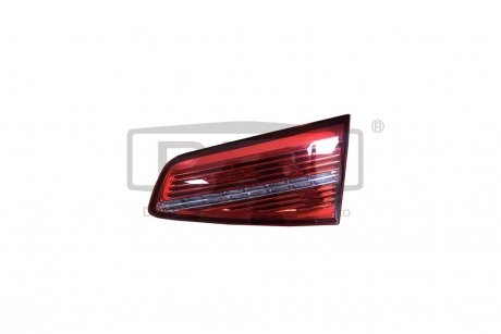 Фонарь правый внутренний LED VW Passat (15-) DPA 99451800002