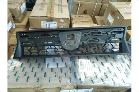 Решетка радиатора DACIA DUSTER EXXEL B030.81677