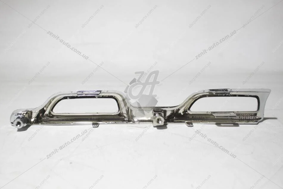 Накладка решітки передній права нижня Renault Duster EXXEL B030.81681 (фото 1)