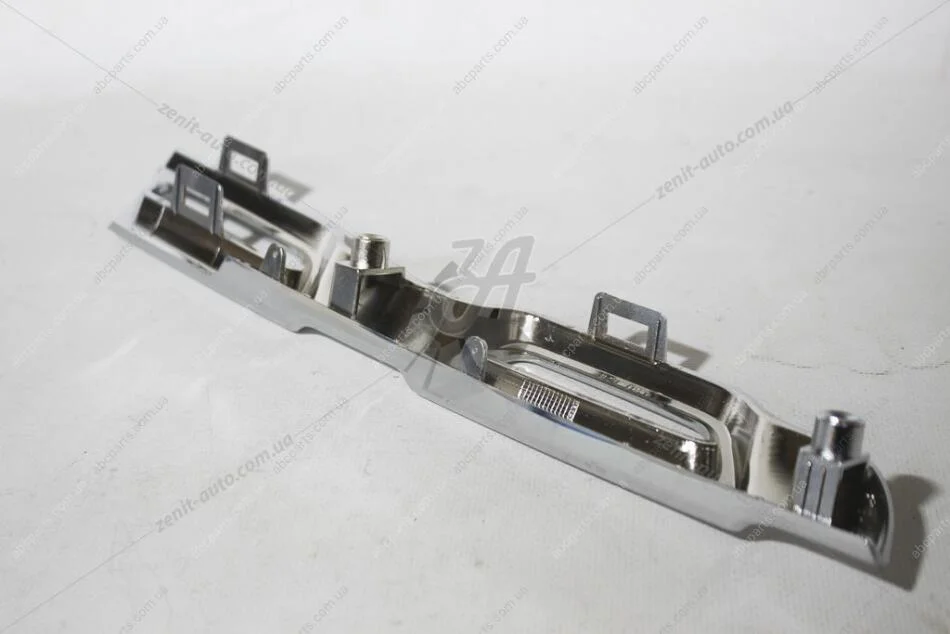 Накладка решітки передній ліва верхня Renault Duster EXXEL B030.81682 (фото 1)