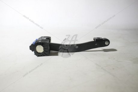 Ограничитель двери передней Audi Q5 (13-17) EXXEL B030.95428