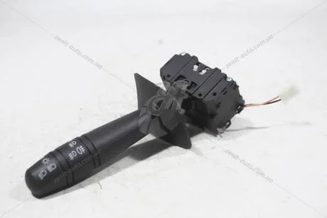 Перемикач підрульовий лів RENAULT DUSTER (10-), SANDERO (10-) EXXEL HSI.800129