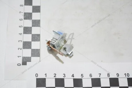 Датчик сигналу стояночного гальма Авео на ручнику GM 93740725