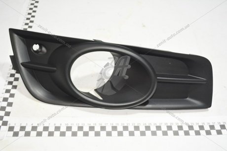 Накладка фары Cruze противотуманной лев GM 94831151