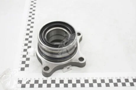 Підшипник маточини Toyota Land Cruiser 200 (07-), Tundra 5.7 (07-) GMB GH23590
