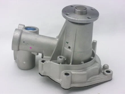 Насос водяний Hyundai Galloper 2.5TD 98-03/ H100 2.5 93-00/ Kia Pregio 2.5D 95-04/ Mitsubishi L200 92-07/ L300 -06/ Pajero -99 (GWHY107A) GMB 'GWHY107A