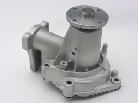 Насос водяний Hyundai H-100 (96-) (GWM-52A) GMB 'GWM52A