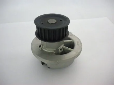 Насос водяний Opel Astra F 1.4 96-01/Vectra B 1.6 95-02 (GWO16A) GMB 'GWO16A