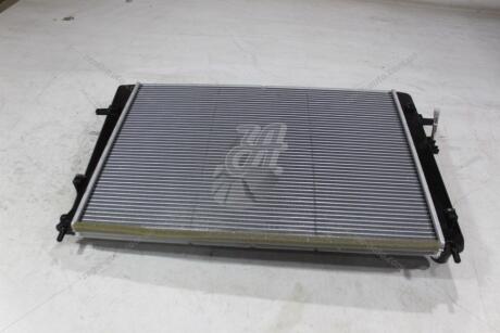 Радіатор охолодження HY. NEW SPORTAGE/ HYUNDAI TUCSON 2009-2004 A/T HCC (25310-2E850) HCC/ HANON '253102E850
