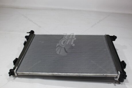 Радіатор охолодження Hyundai Sportage, Hyundai Tucson (04-09) 2.0/2.4/ IX-35 AT 14T HCC/ HANON '253102S550