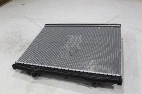 Радіатор охолодження Sorento 2.5 02-06 АКПП (25310-3E020) HCC/ HANON '253103E020