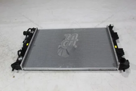 Радіатор охолодження Kia Soul (14-18) 1.6 л CVVT / GDI / MPi; 2.0 л CVVT (25310-B2060) HCC/ HANON '25310B2060