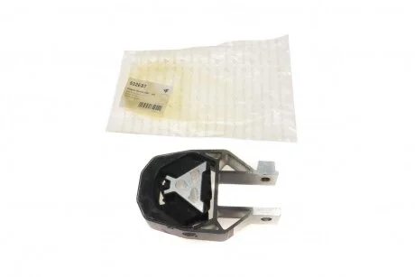 Опора двигателя Ford Focus III (14-) Hutchinson HUTCHINSON 532E87