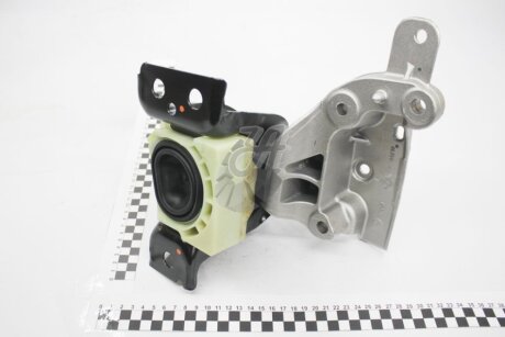 Опора ДВС права RenaultDuster 2010- HUTCHINSON 586789