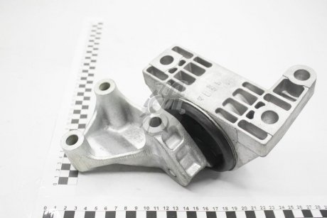 Опора двигателя Citroen Jumper/Fiat Ducato/Peugeot Boxer 2.3; 2.8JTD (02-) HUTCHINSON 594462