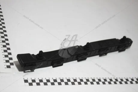 Кронштейн бампера заднього правий Mobis Hyundai/Kia/Mobis 86614-2S000