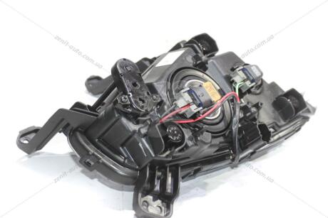 Фара протитуманна права Mobis Hyundai/Kia/Mobis 92202-C5100