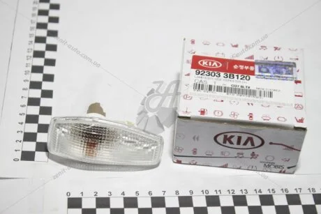 Повторювач повороту в крило лівий Sorento (02-, 06-) Mobis Hyundai/Kia/Mobis 92303-3B120