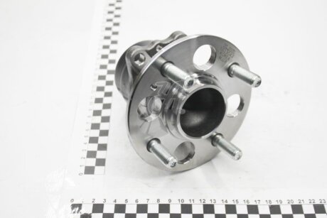 Маточина колеса зад Hyundai Solaris (10-)/Kia Rio (11-) ILJIN 'IJ113043