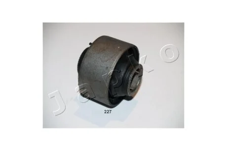 Сайлентблок нижнего переднего рычага Toyota Avensis 1.6- 2.0 (97-03) JAPKO GOJ227