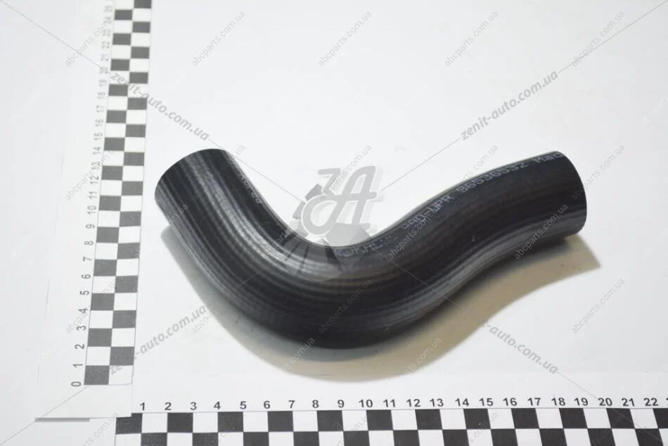 Патрубок радиатора Авео 1,6 (с конд) верхний (96536532) KG0600181 KAP KAP (KoreaAutoParts) 'KG0600181 (фото 1)