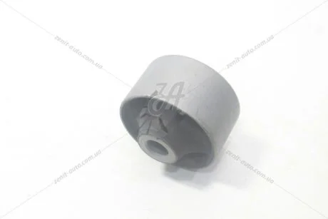 Сайлентблок важеля перед Hyundai Accent/Kia Rio 1.4, 1.6 (06-) (KM0700024) KAP KAP (KoreaAutoParts) 'KM0700024