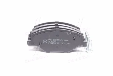 Колодки гальмівні дискові передні (+ болти) Skoda Fabia (II,III)/ VW Polo V (05P1795) LPR '05P1795