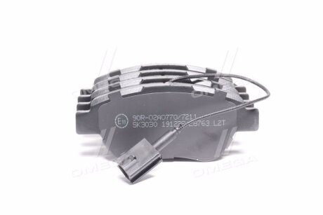 Колодки гальмівні дискові передні (+ датчик) Fiat Idea (03-), Stilo (01-06) LPR '05P763