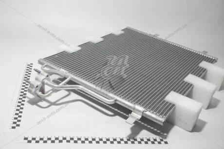 Радіатор кондиціонера Ford Kuga (08-) 2.0D/2.5T Luzar LUZAR LRAC 1067