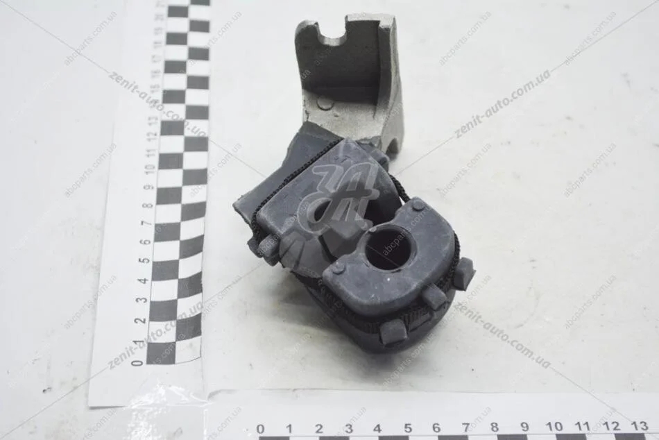 Кронштейн глушника Peugeot 307 1.6, 2.0HDI (03-) Metalcaucho '04423 (фото 1)